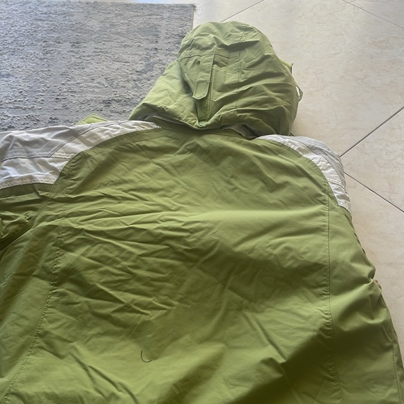 Columbia Lime and White Jacket with Charcoal Pullover - Picture 8 of 9